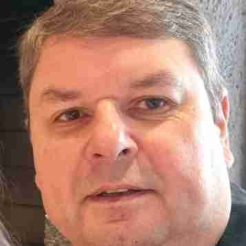 Dr. Cláudio Sityá — Médico Ginecologista